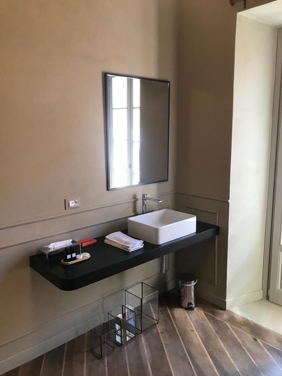 Suites Menaggio Exterior foto